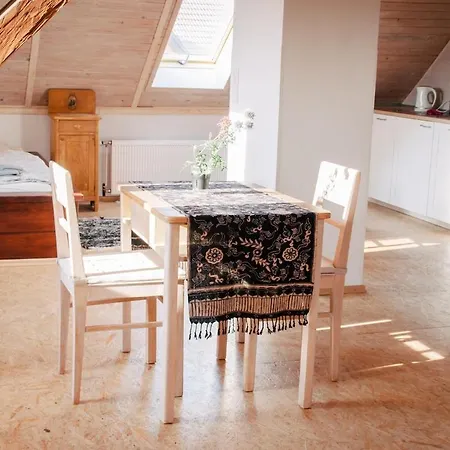 4 Guests Apartment,15 Min From Prague Airport,near Golf 아파트 베로운